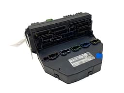 MERCEDES-BENZ F005V01525 F005V01626 Fuse box MERCEDES-BENZ E-CLASS (W212) (2009-2016) — thumbnail 1
