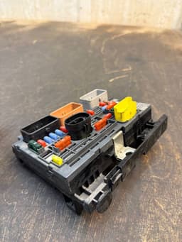 PEUGEOT 9675877980 BSMR02 R02 Body control module (BCM) PEUGEOT 3008 I (T84) (2009-2016) — thumbnail 3