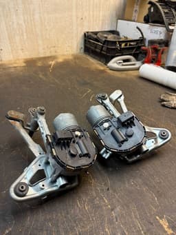 PEUGEOT 1397220576 3397021288 9671062180 1397220577 3397021289 9671062380 6405QA 6405PA Wiper Motor Windscreen PEUGEOT 3008 I (T84) (2009-2016) — thumbnail 4