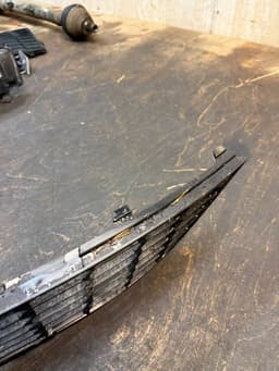 SKODA 5E0853677H 5E0853631A Front Bumper Grille central SKODA OCTAVIA III (5E) (2012-2019) — thumbnail 6