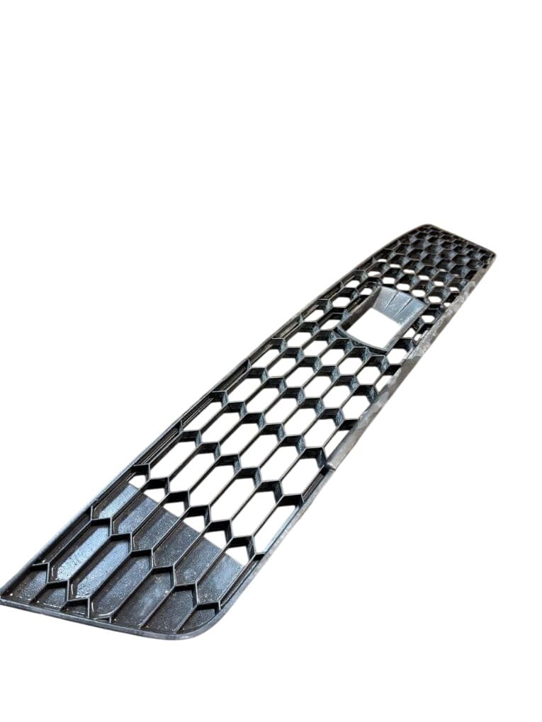 SKODA 5E0853677H 5E0853631A Front Bumper Grille central SKODA OCTAVIA III (5E) (2012-2019)