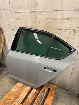 SKODA 5E5833055B Door Rear Left SKODA OCTAVIA III (5E) (2012-2019) — thumbnail 2