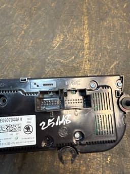 SKODA 5E0907044AH Heater control panel SKODA OCTAVIA III (5E) (2012-2019) — thumbnail 6