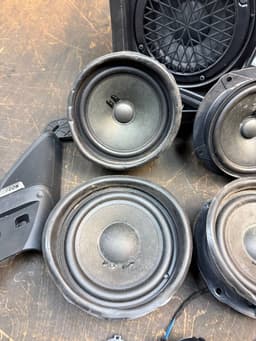 SKODA 5E0035411D 5E0035411G 5E0035411H 5E0035411E Set of loudspeakers SKODA OCTAVIA III (5E) (2012-2019) — thumbnail 5