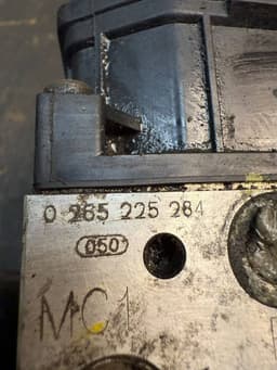 TOYOTA 0265225284 445400F010 895410F010 0265950130 440500F020 ABS hydraulic unit / pump TOYOTA COROLLA Verso II (AR10) (2004-2009) — thumbnail 9