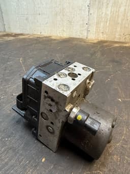 TOYOTA 0265225284 445400F010 895410F010 0265950130 440500F020 ABS hydraulic unit / pump TOYOTA COROLLA Verso II (AR10) (2004-2009) — thumbnail 4