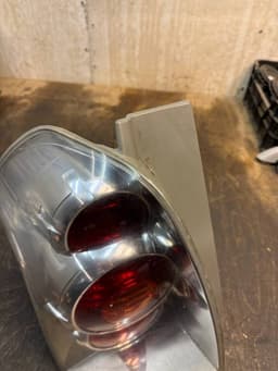 TOYOTA 815610F020 Tail light left TOYOTA COROLLA Verso II (AR10) (2004-2009) — thumbnail 4