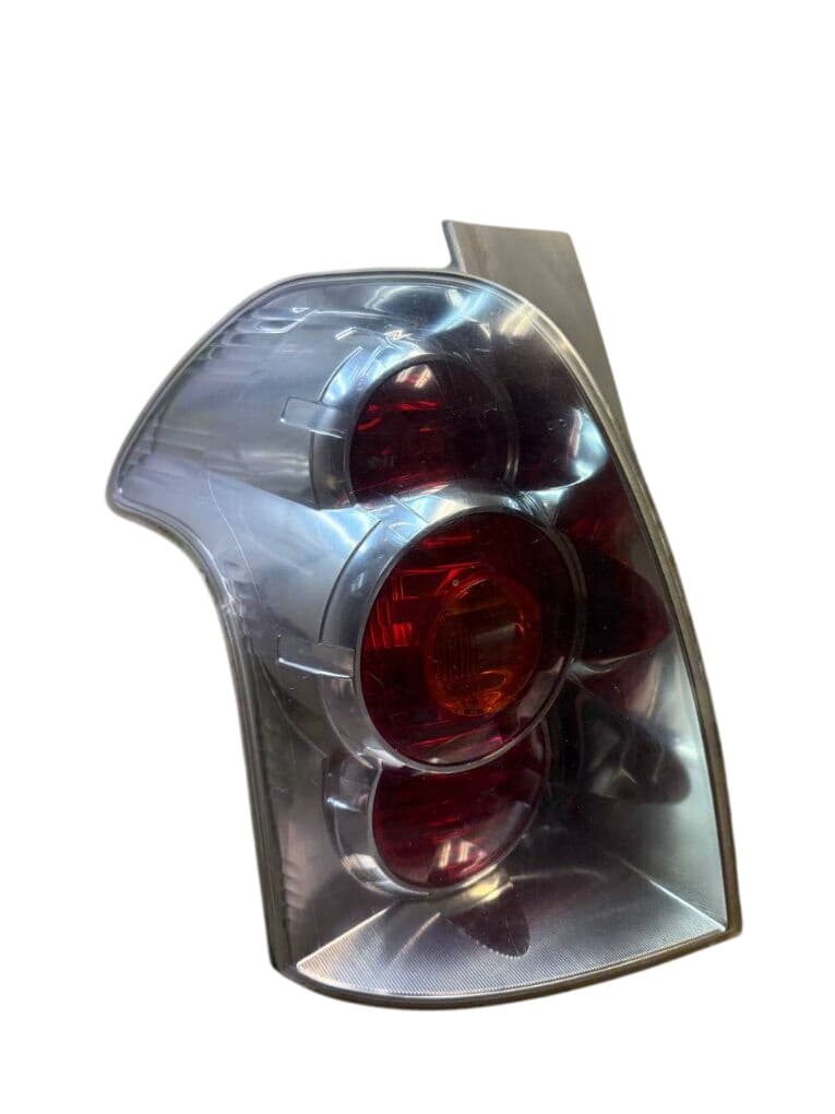 TOYOTA 815610F020 Tail light left TOYOTA COROLLA Verso II (AR10) (2004-2009)