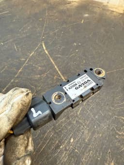 VOLVO 30682590 Crash Sensor Front VOLVO XC90 I (2002-2014) — thumbnail 4