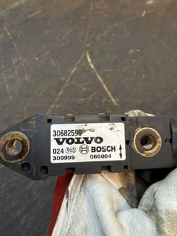 VOLVO 30682590 Crash Sensor Front VOLVO XC90 I (2002-2014) — thumbnail 7