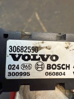 VOLVO 30682590 Crash Sensor Front VOLVO XC90 I (2002-2014) — thumbnail 8