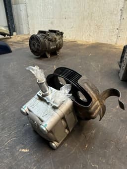 VOLVO 36050558 Power steering pump VOLVO XC90 I (2002-2014) — thumbnail 2