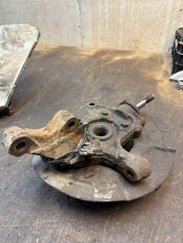 VOLVO 30760561 Wheel bearing housing front left VOLVO XC90 I (2002-2014) — thumbnail 7