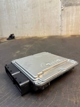 VW 0281010732 070997016C Engine Control Unit / module (ECU) VW TRANSPORTER T5 / MULTIVAN (7H, 7E, 7J) (2003-2015) — thumbnail 5