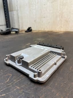 VW 0281010732 070997016C Engine Control Unit / module (ECU) VW TRANSPORTER T5 / MULTIVAN (7H, 7E, 7J) (2003-2015) — thumbnail 3