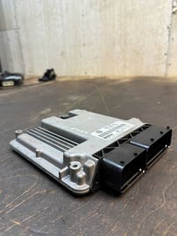 VW 0281010732 070997016C Engine Control Unit / module (ECU) VW TRANSPORTER T5 / MULTIVAN (7H, 7E, 7J) (2003-2015) — thumbnail 2