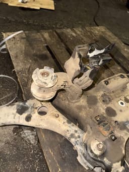 LANCIA K05085819AG 05085819AG Front Axle Beam LANCIA VOYAGER (404) (2011-2016) — thumbnail 3