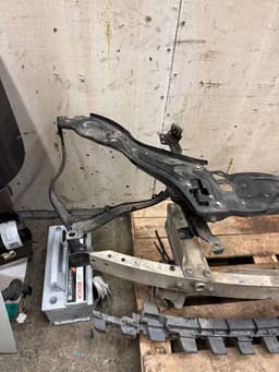 MERCEDES-BENZ A2126200072 A2126201100 A2126200191 A2126200291 A2126200230 A2126201300 A2126201500 A2126200185 A2126200285 A2126200085 A2126200995 A2126200895 Front panel MERCEDES-BENZ E-CLASS (W212) (2009-2016) — thumbnail 4