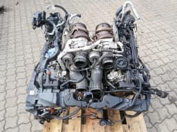 MERCEDES-BENZ MERCEDES C63 AMG W205 4.0 V8 ENGINE A177010641080 ENGINE COMPLETE — thumbnail 2