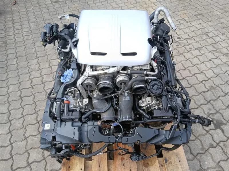 MERCEDES-BENZ MERCEDES C63 AMG W205 4.0 V8 ENGINE A177010641080 ENGINE COMPLETE