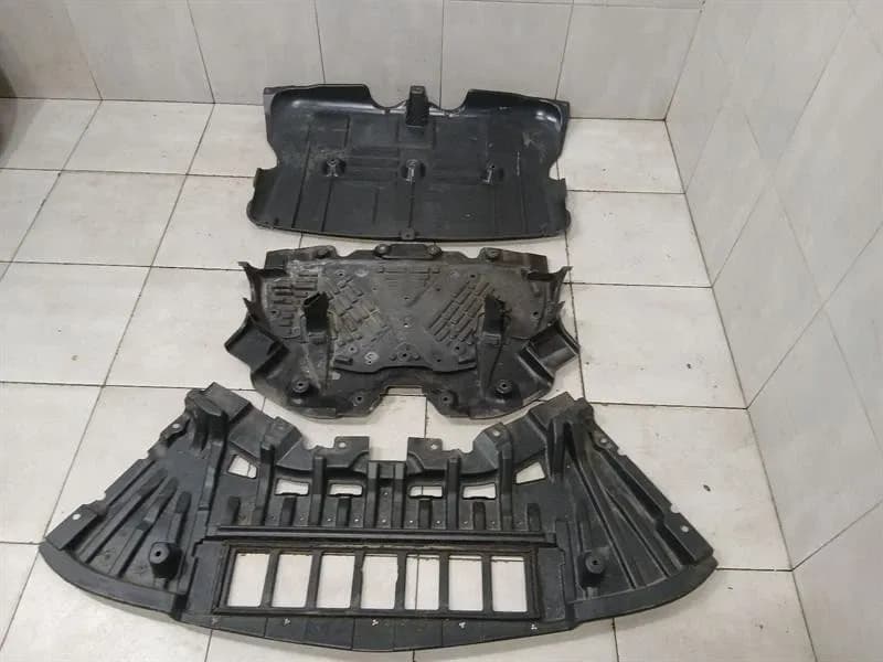 MERCEDES-BENZ Mercedes CL W217 Undertray A2225243100 M157 AMG Underbody Trim Faulty