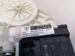 PORSCHE Porsche 911 997 door window motor 99762418104 window regulator motor driver side — thumbnail 8