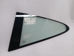 PORSCHE Porsche 911 997 Left Rear 1/4 Glass 99754311100 Door Window 1/4 Rear LH — thumbnail 2