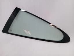 PORSCHE Porsche 911 997 Left Rear 1/4 Glass 99754311100 Door Window 1/4 Rear LH — thumbnail 3
