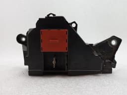 MERCEDES-BENZ Mercedes C Class W205 Front Fuse Box A2055402150 Front Fuse Box — thumbnail 2