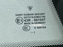 PORSCHE Porsche 911 997 Right Rear 1/4 Glass 99754311200 Door Window 1/4 Rear RH — thumbnail 4