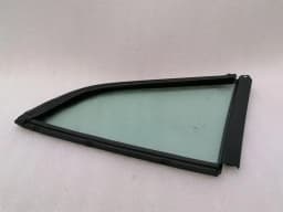 ASTON MARTIN Aston Martin DB9 COUPE Right Rear 1/4 Glass 4G43-76-11086 Door Panel 1/4 Rear RH — thumbnail 2