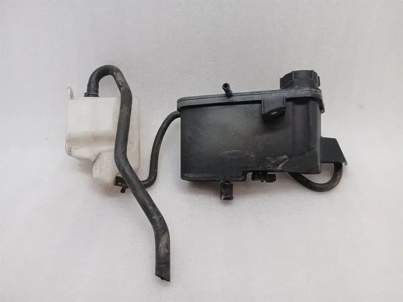 ASTON MARTIN Aston Martin DB9 Expansion Tank 4G43-19B518-AD Expansion Tank Coolant