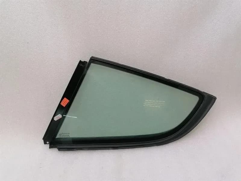 ASTON MARTIN Aston Martin DB9 COUPE Left Rear 1/4 Glass 4G43-76-11087 Door Panel 1/4 Rear LH