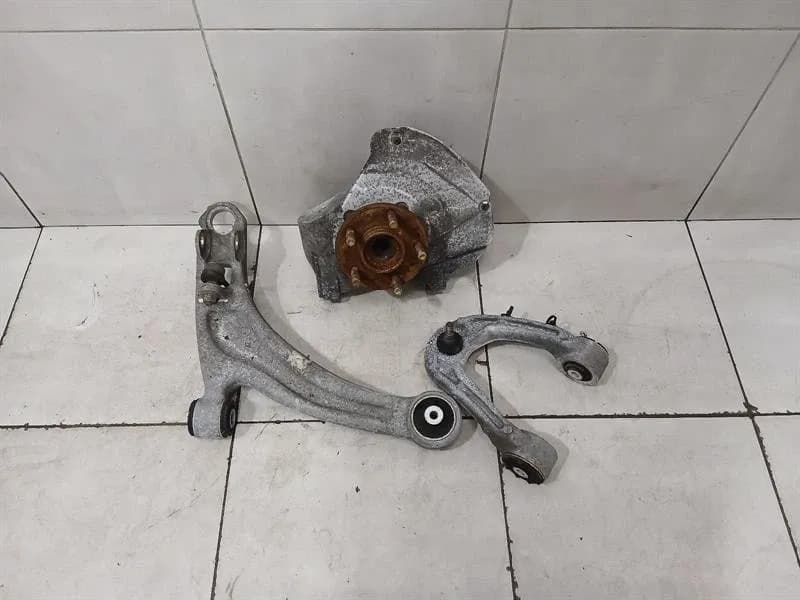Aston Martin DB9 COUPE Right Front Hub 7G43-3K186-AB Wheel Bearing Housing Front RE