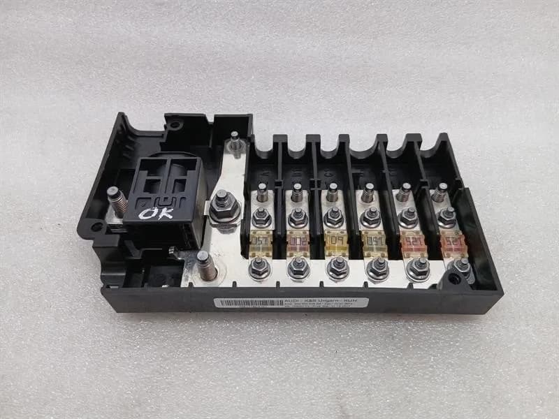 AUDI Audi R8 4S AWD Front Fuse Box 4S0937548BA Front Fuse Box