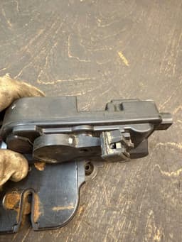 MERCEDES-BENZ A6397401535 6397401535 A6397401235 6397401235 Bootlid / tailgate lock MERCEDES-BENZ VITO / VIANO (W639) (2003-2014) — thumbnail 7