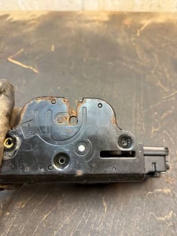 MERCEDES-BENZ A6397401535 6397401535 A6397401235 6397401235 Bootlid / tailgate lock MERCEDES-BENZ VITO / VIANO (W639) (2003-2014) — thumbnail 9