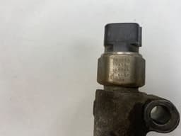 TOYOTA 2381030100 Fuel Distributor / fuel rail TOYOTA LAND CRUISER 120 (2002-2009) — thumbnail 3