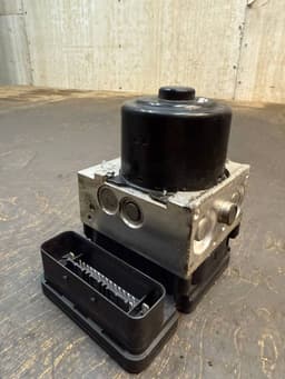 VW 7E0614517C 7E0907379G ABS hydraulic unit / pump VW TRANSPORTER T5 / MULTIVAN (7H, 7E, 7J) (2003-2015) — thumbnail 4