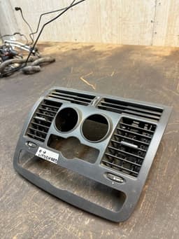 MERCEDES-BENZ A6396800007 6396800007 Air Vent Center Front MERCEDES-BENZ VITO / VIANO (W639) (2003-2014) — thumbnail 2