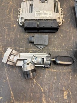 PEUGEOT 1362894080 1349948080 503440280103 0281015577 51833925 55198018 01099001372 Engine Control Unit / module (ECU) PEUGEOT BOXER (2006-) — thumbnail 4