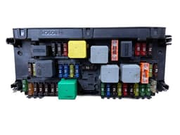 MERCEDES-BENZ 2129008207 2129003501 2129008507 2129004810 2129000411 2129005111 2129006212 Fuse box MERCEDES-BENZ C-CLASS (W204) (2007-2013) — thumbnail 2