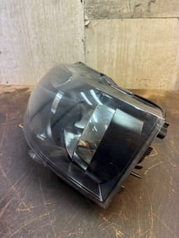 VW 7E1941012R 030125430100 Headlight left VW TRANSPORTER T5 / MULTIVAN (7H, 7E, 7J) (2003-2015) — thumbnail 4