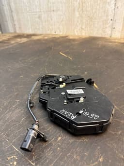 VW 7E0827425F Rear Panel Door Lock Left VW TRANSPORTER T5 / MULTIVAN (7H, 7E, 7J) (2003-2015) — thumbnail 3