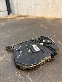 VW 7E0827425F Rear Panel Door Lock Left VW TRANSPORTER T5 / MULTIVAN (7H, 7E, 7J) (2003-2015) — thumbnail 2