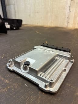 VW 03L907309H 0281016270 Engine Control Unit / module (ECU) VW TRANSPORTER T5 / MULTIVAN (7H, 7E, 7J) (2003-2015) — thumbnail 3
