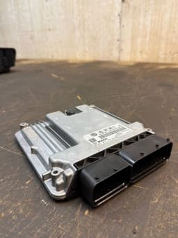 VW 03L907309H 0281016270 Engine Control Unit / module (ECU) VW TRANSPORTER T5 / MULTIVAN (7H, 7E, 7J) (2003-2015) — thumbnail 2