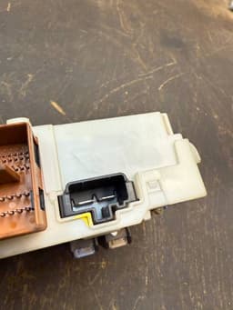 VOLVO 7G9T14C256GA 30765877 30765877AC Fuse box VOLVO S80 II (AS) (2006-2016) — thumbnail 8