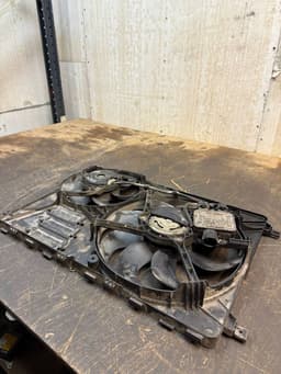 VOLVO 31200375 Radiator Fan Electric VOLVO S80 II (AS) (2006-2016) — thumbnail 2