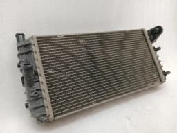 AUDI Audi R8 4S AWD water radiator 4S0121212B water cooler radiator — thumbnail 3